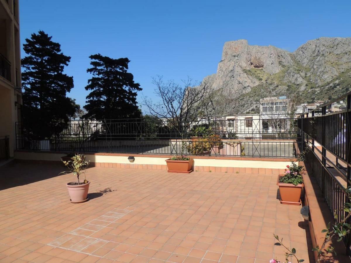 La Del Cedro Palermo